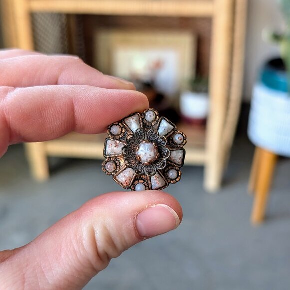 Vintage Fluss Glass Pink Stone Bronze Metal Screwback Earrings - Picture 7 of 8